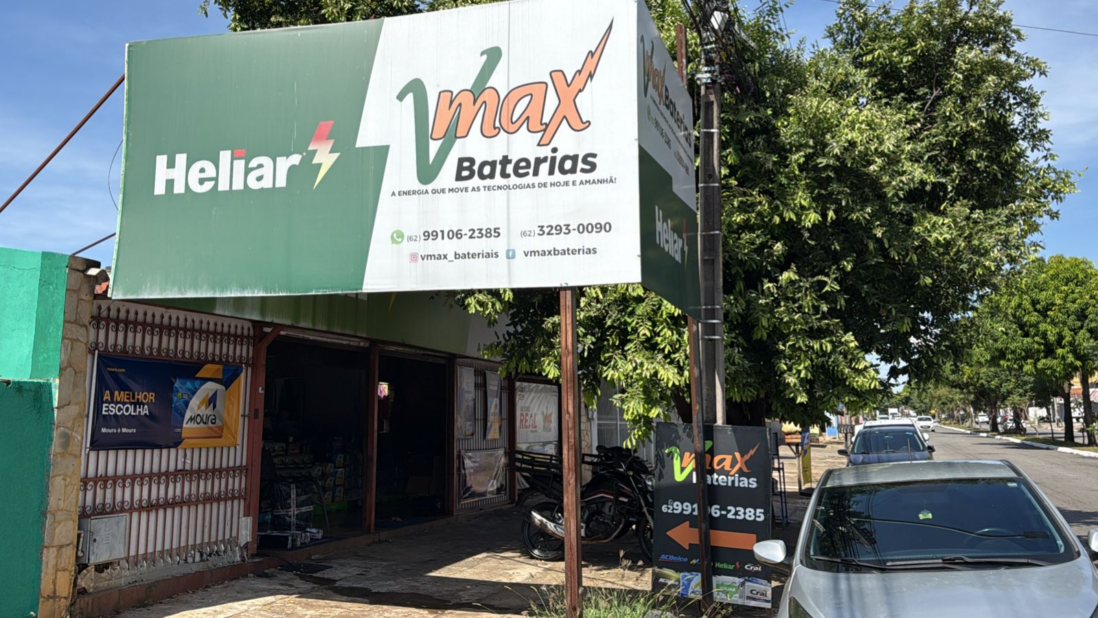 Fachada principal da VMax Baterias